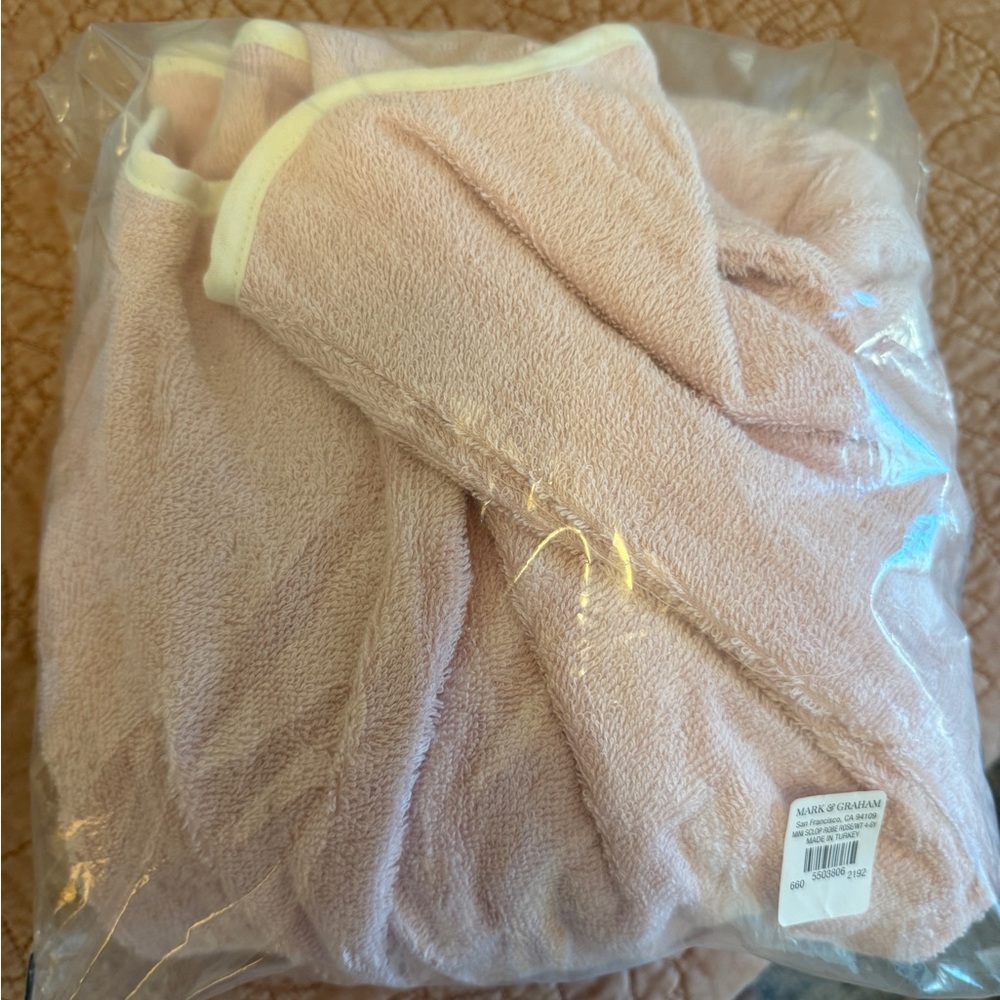 Mark & Graham Custom Embroidered Robe - Picture 4 of 6